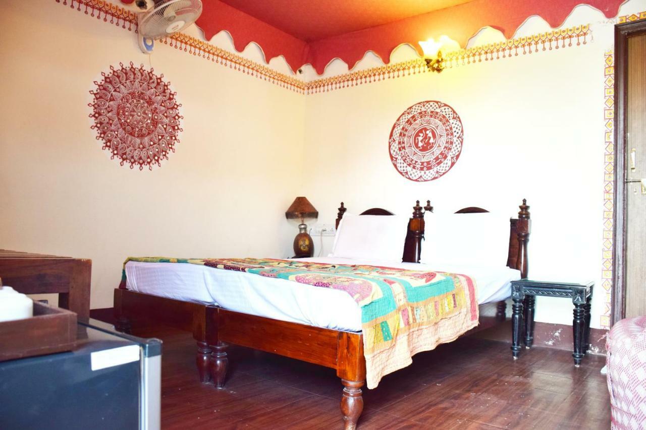 Hotel Kurabar Kothi Удайпур Екстериор снимка