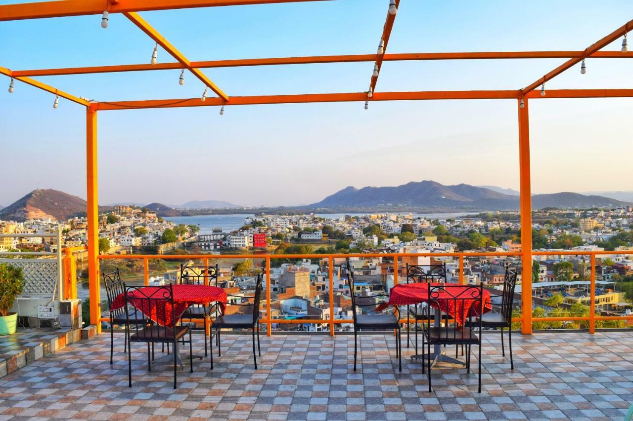 Hotel Kurabar Kothi Удайпур Екстериор снимка